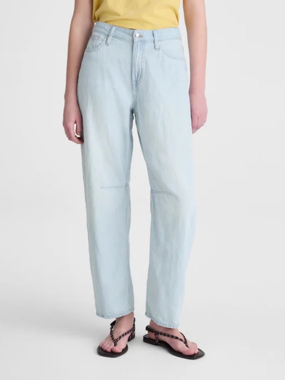 NEW Madewell The Darted Barrel-Leg Jeans Airy Denim 26s